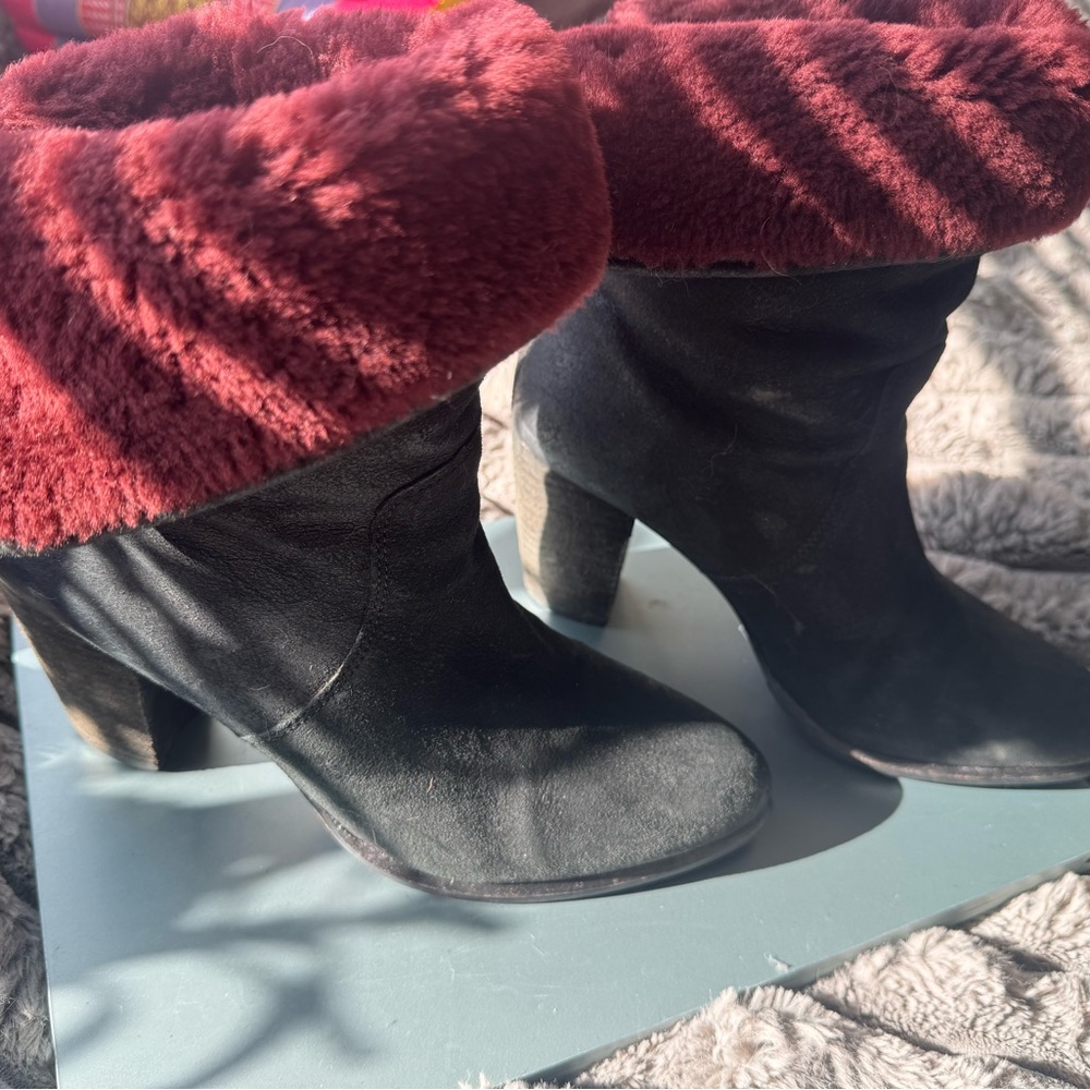 Black Suede Ugg Chin-high Boots